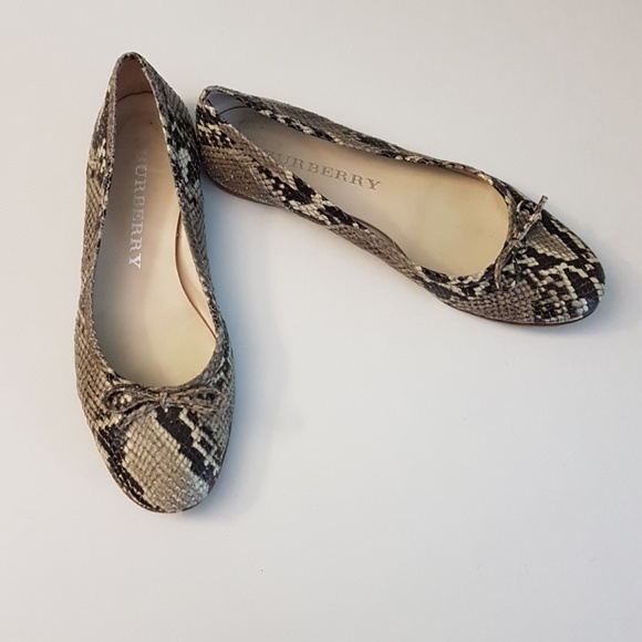 Burberry Shoes - Burberry Snakeskin Round-Toe Flats bow tie detail